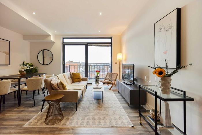 The Harlesden Escape - Spacious 3BDR Flat with Balcony