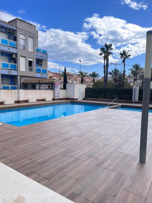 Ideal modern pool apartment CLR