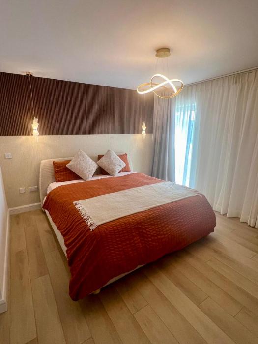 Stylish SuperKing and King Ensuite Bedrooms in Dublin