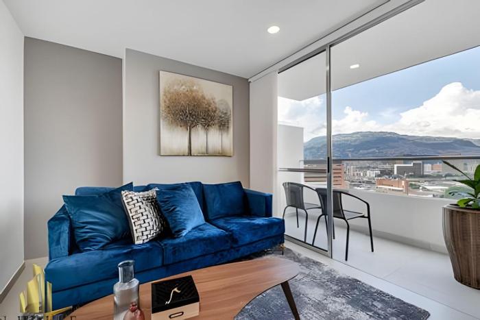 Metropolitan 2226-Familiar Bright AptPriv balcony