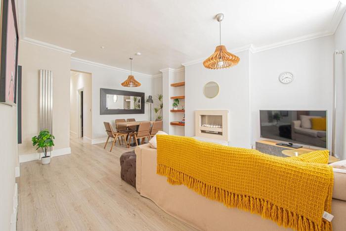 Elegant 2 Bed Flat Near Hyde Park & Paddington