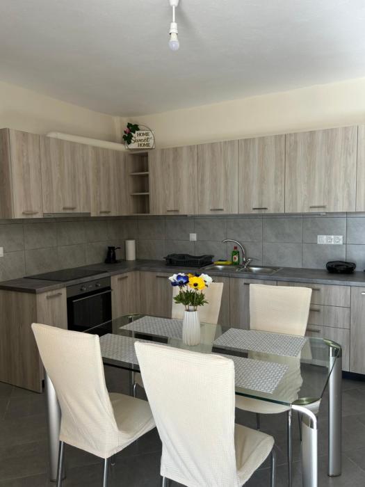 Konitsa Escape Apartment