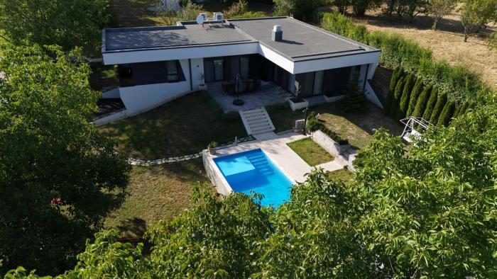 Rent Your Family Retreat in Novi Sad