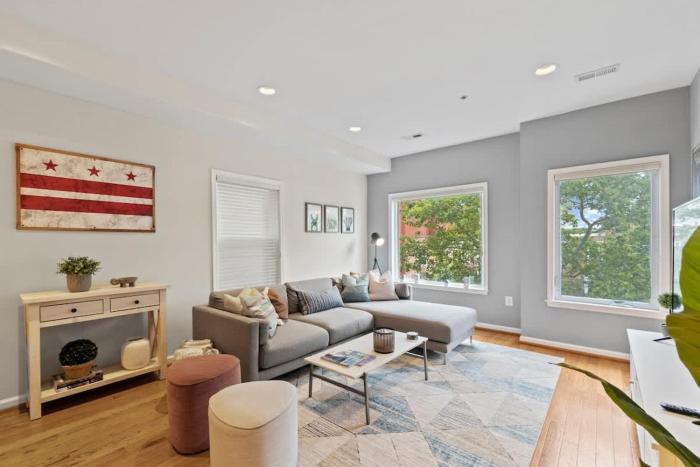 Central DC Retreat Luxury In-Law Suite 3BR & 3 BA #DCottage
