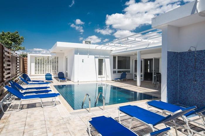 Villa Mavris - Lovely 4 Bedroom Villa With Private Pool In Central Ayia Napa