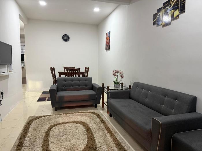 Cryptohouse Pantai Kelulut
