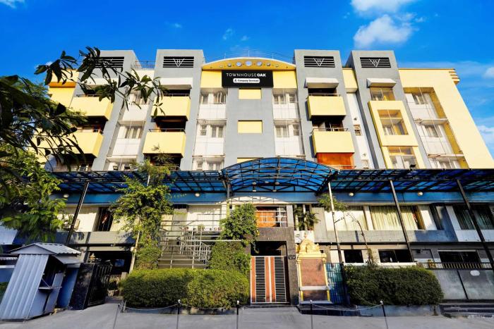 Townhouse Oak Pallikarani Near Balaji Dental College