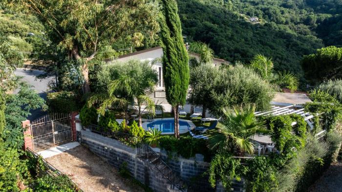 Villa Sicilia - Capo Dorlando- With Pool