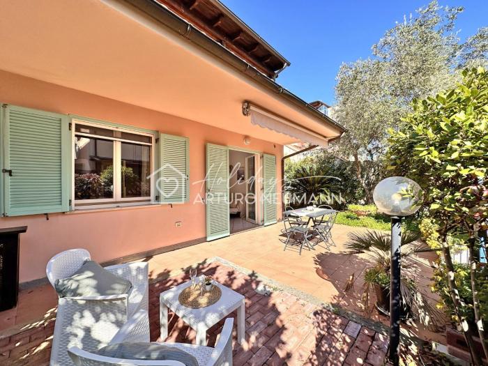 128 - Bilocale a Marcelli al Villaggio Rosa con portico e giardino, climatizzato - SPIAGGIA INCLUSA AL WHITE BEACH CLUB