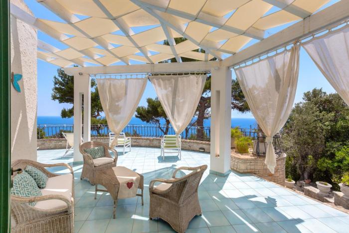 Villa Scarnera by BarbarHouse