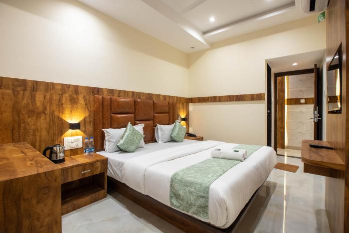 Hotels Heraa International