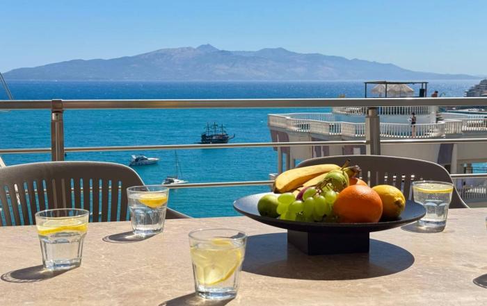 Veranda Sea View Apartment