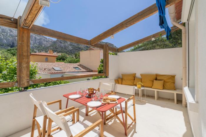 La Madrague - Vue sur les massifs des calanques