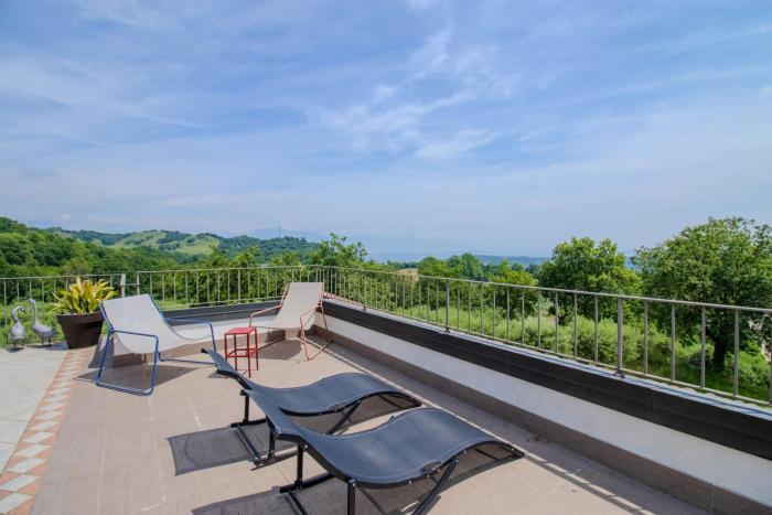 Fantastic lake view, swimming pool - Belvedere