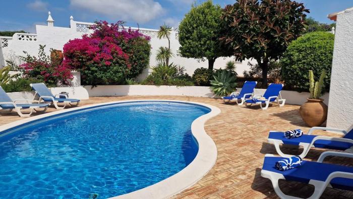 Casa Contente 3-bedroom villa with pool