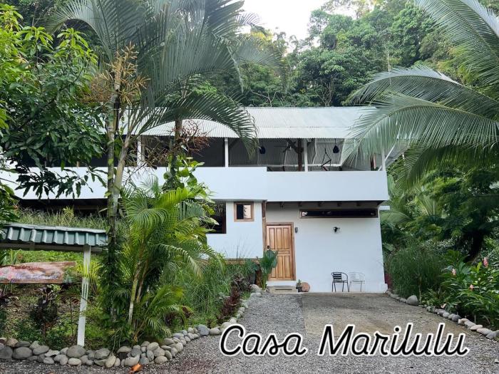 Entire home plus pool between Cahuita and Puerto Viejo Excellent Location