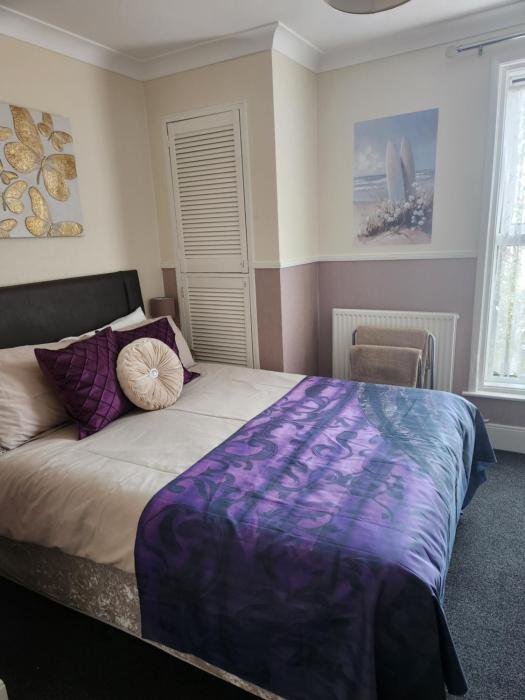 Twin Palms Guesthouse