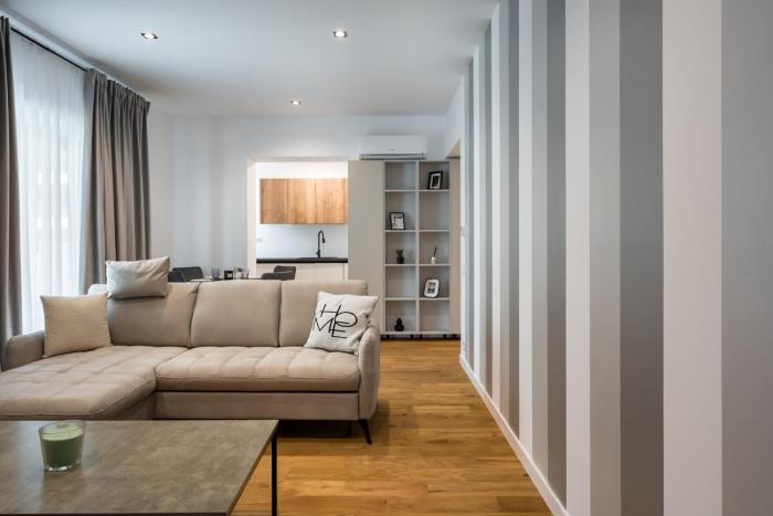 Maze Modern 1 King bed Apartment, fast Wi-Fi, in One Cotroceni