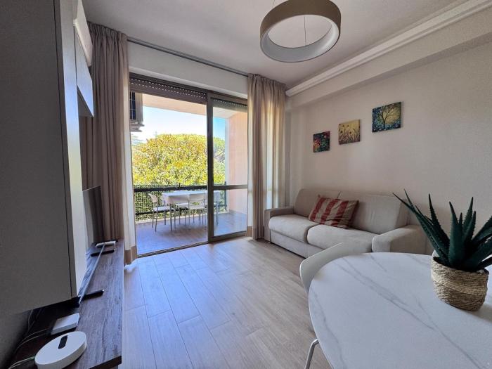 Luxury Apartment Metro Cornelia