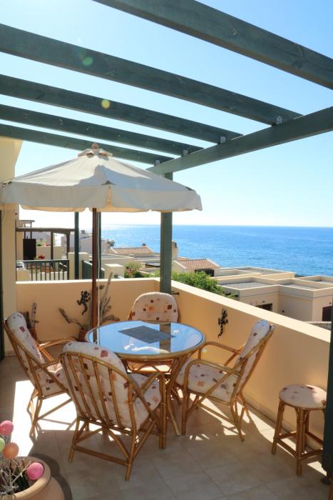 Seaview Tranquility Steps from the Ocean & Stunning Sunsets