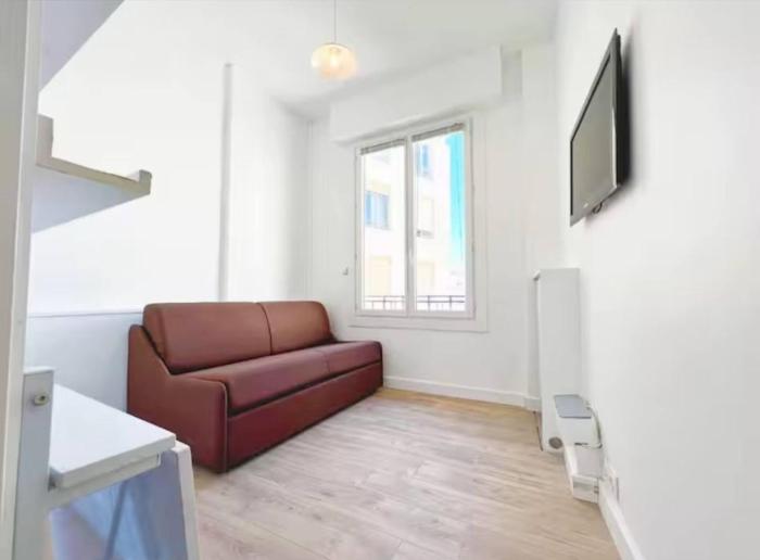 Lumineux studio proche Jean Medecin