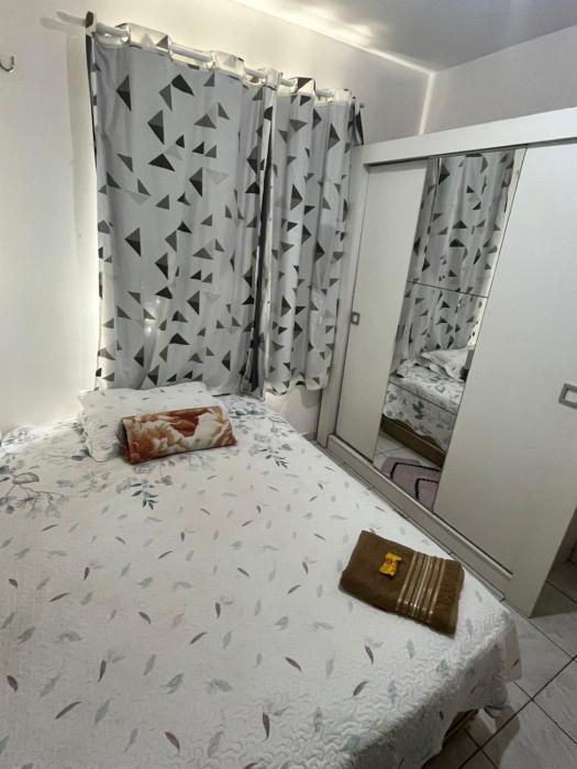 Quarto Privativo em Condomínio próx ao Cohatrac