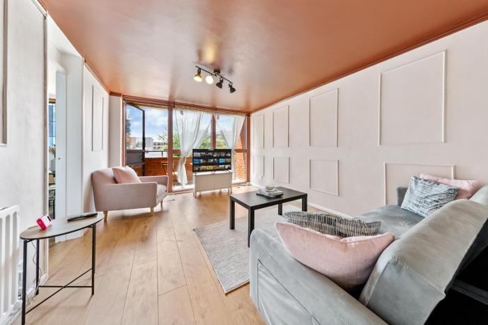 Gated Aprt Sleeps 4 KingsCross
