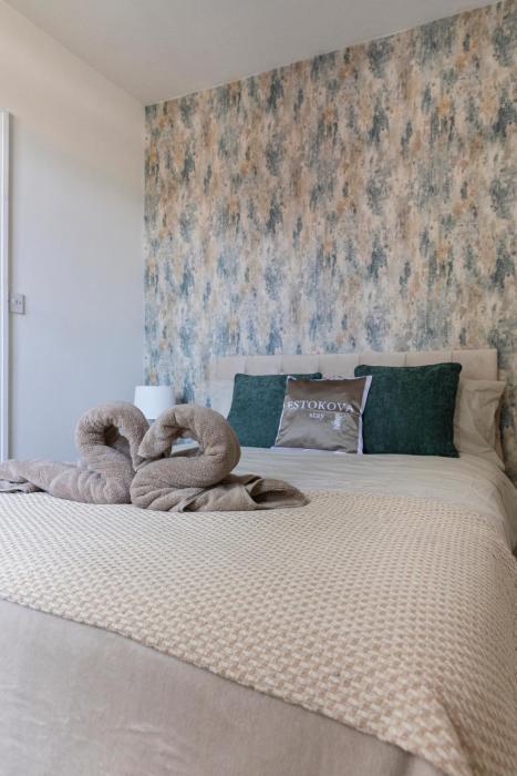 Botanica convenient centre Stay free parking