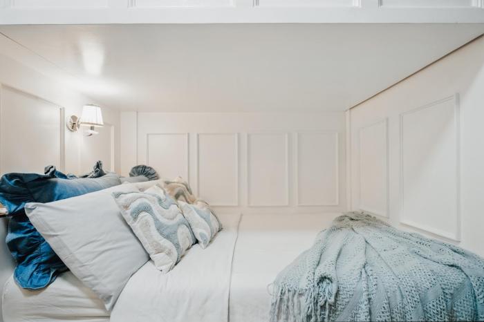 Coastal Studio in KL Tower Serviced Residences, Greenbelt, Makati! Maximum capacity 5 pax!