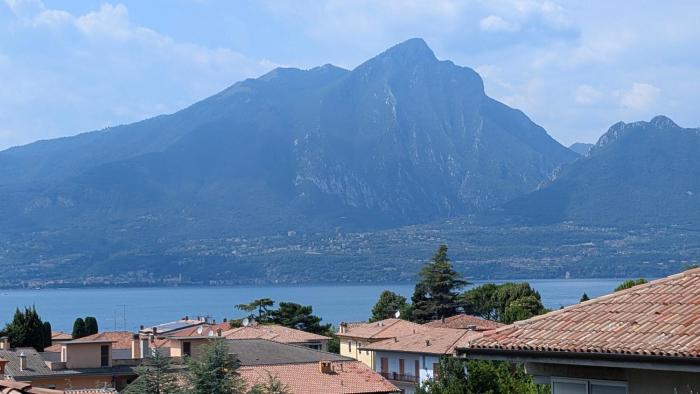 Apartment with great views on Lake Garda