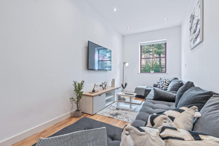 Leeds City Centre 2BR Apt Modern Sleeps 8