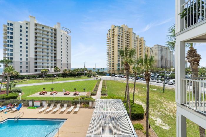 GULF VIEW condo King bed with bunk and LARGE L shaped balcony in cozy Perdido Key