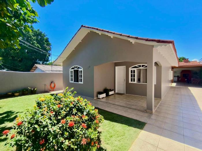 Casa Inteira Com Piscina