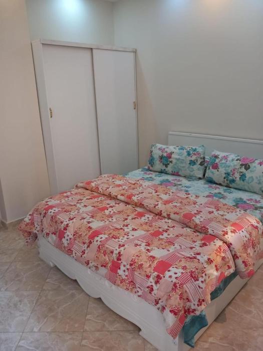 3-Bed 2-Bath Sleeps 7 with Free Parking