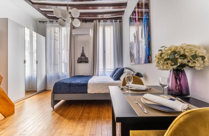 Lovely flat, center of Paris