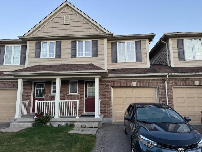 Charming 3bedroom 3bath house