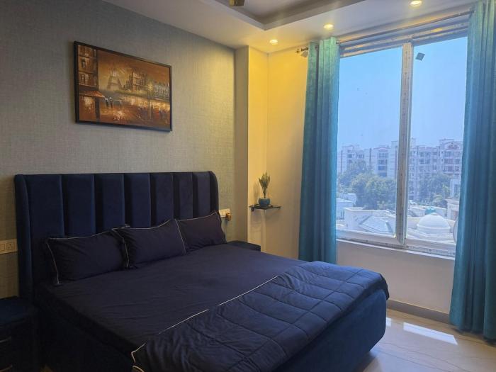 Downtown Stay - Tricity Cozy Flat