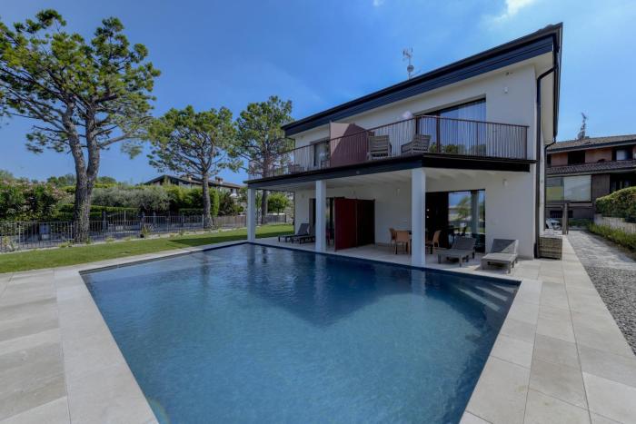 Gardaliva 7 By The Lake