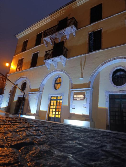 U-Hotel Aduana Ribadeo