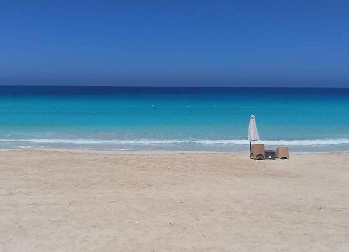 Cheerful 2-bedrooms chalet villa in Ras El Hekma