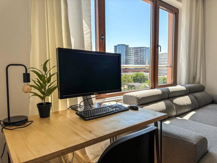 City Stay 1BR Near Mall Plovdiv with Workspace by Flat Manаger
