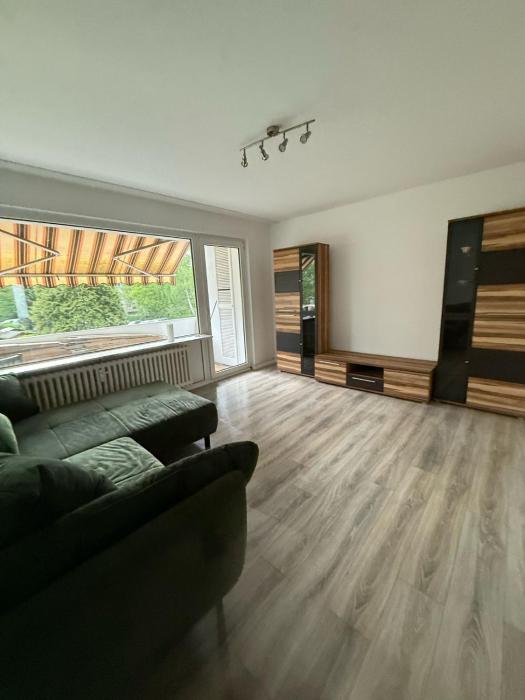 Monteurwohnung bei Köln,Düsseldorf WLAN, Parkplatz, Küche, Handtücher