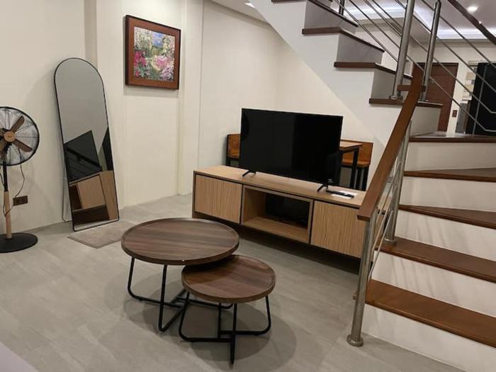 Abels place transient