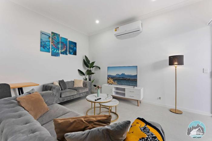 Aircabin - Cobbitty Spacious 4BR with 2 Baths