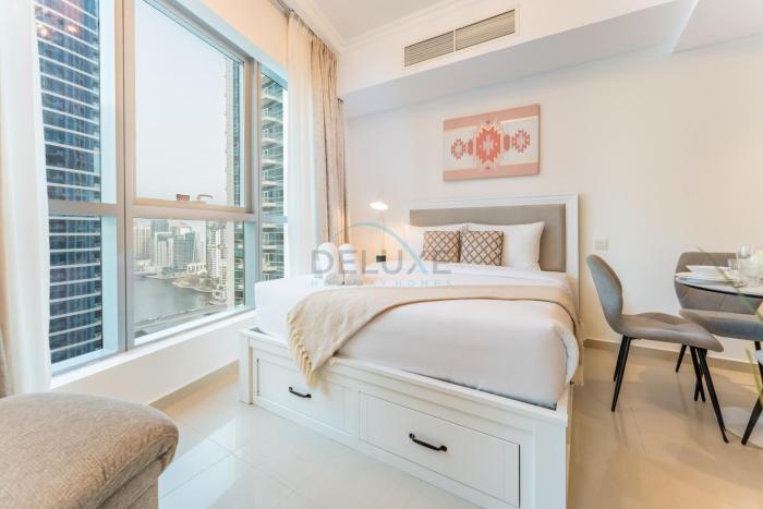 Short Walk to Marina Mall, Marina Walk and JBR Beach, Stunning Marina Views - Bay Central 2, Dubai Marina by Deluxe Holiday Homes