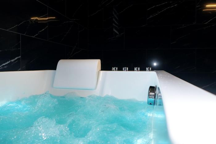 Évasion balnéo, terrasse, parking, plage - 4 pers