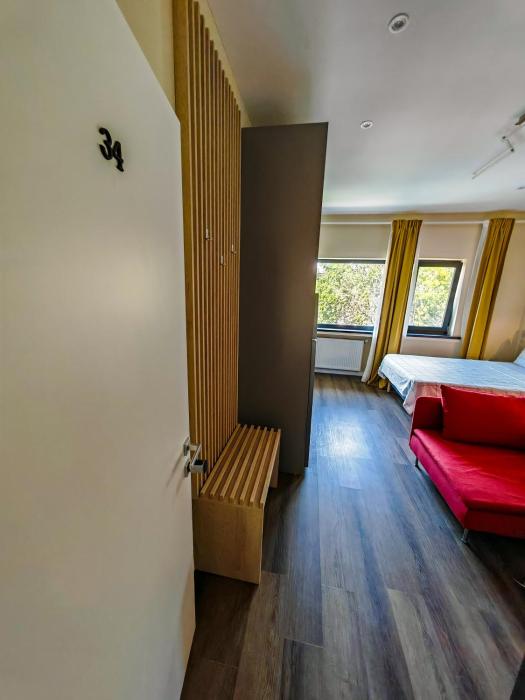 Beautiful new studios super location