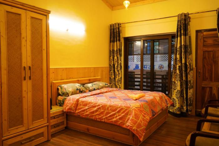 Echo 1BR close to Mall Road and Naini Lake