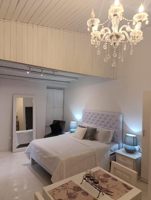 Modern Studio Historic Center