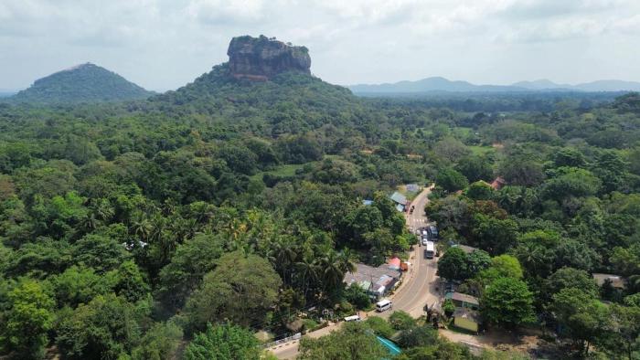 Sunshine Resort Sigiriya